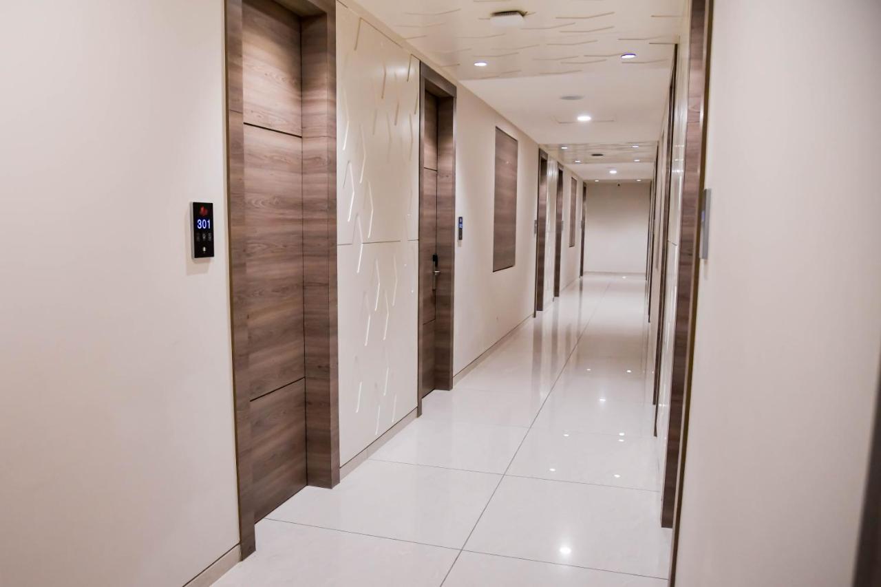 Shree Ganga Smb Hotels Ujjain Eksteriør bilde