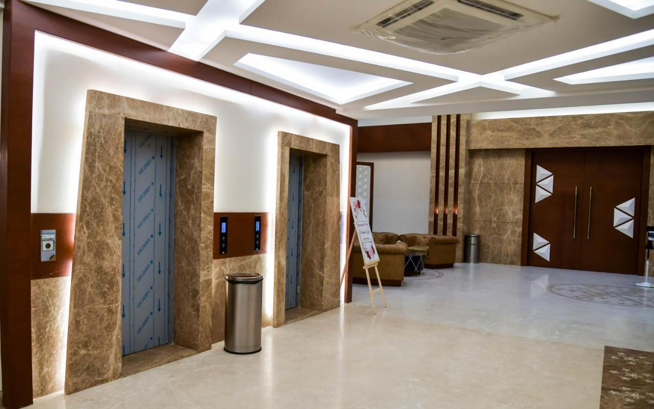 Shree Ganga Smb Hotels Ujjain Eksteriør bilde
