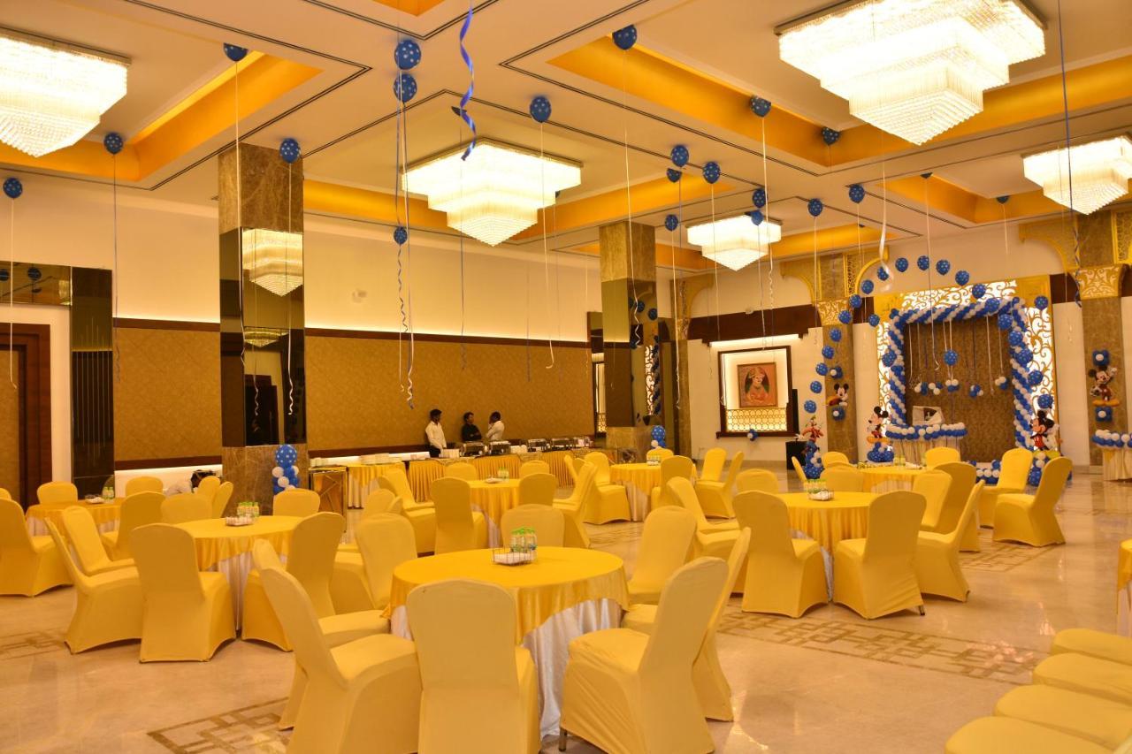 Shree Ganga Smb Hotels Ujjain Eksteriør bilde