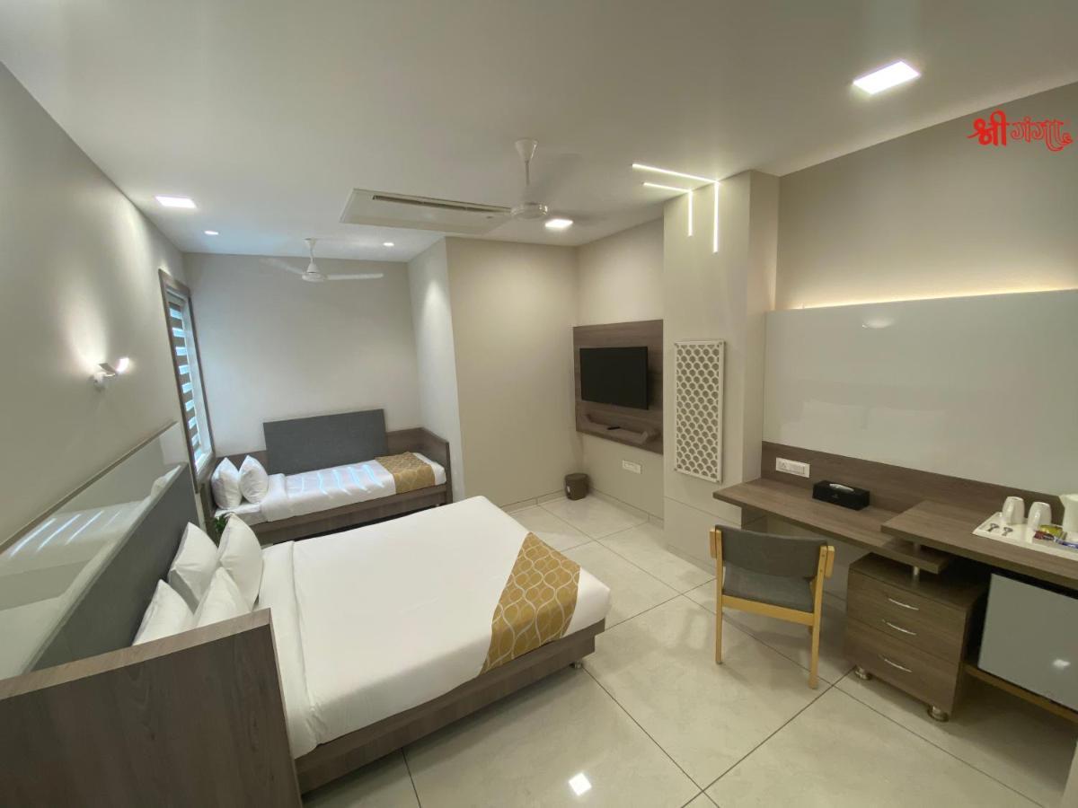 Shree Ganga Smb Hotels Ujjain Eksteriør bilde